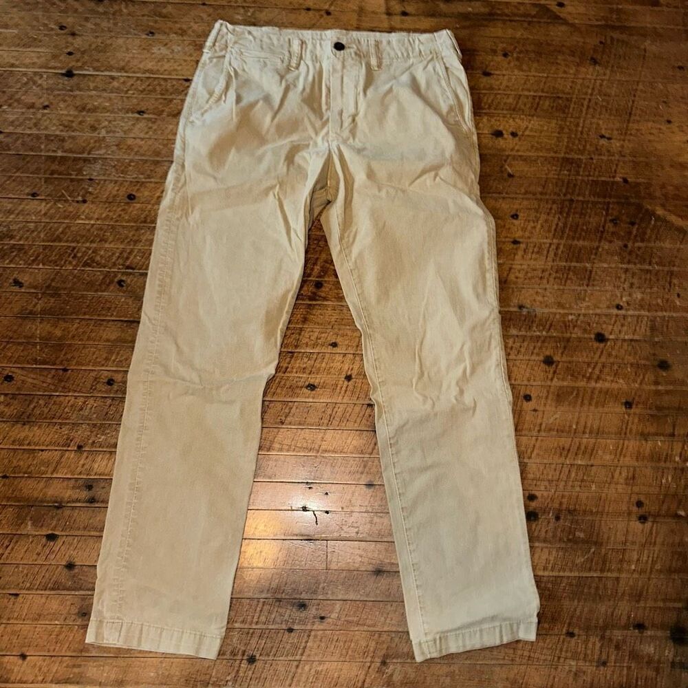 American Eagle tan slim straight normcore 31x32 pants